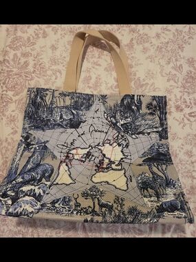 Dior Beauty Privé Status Gift Tote